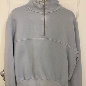 Brandy Melville Quarterzip
